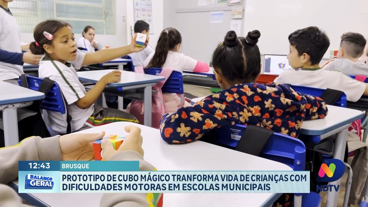 Cubo Mágico Adaptado Revoluciona Aprendizado Inclusivo em Escolas de Brusque