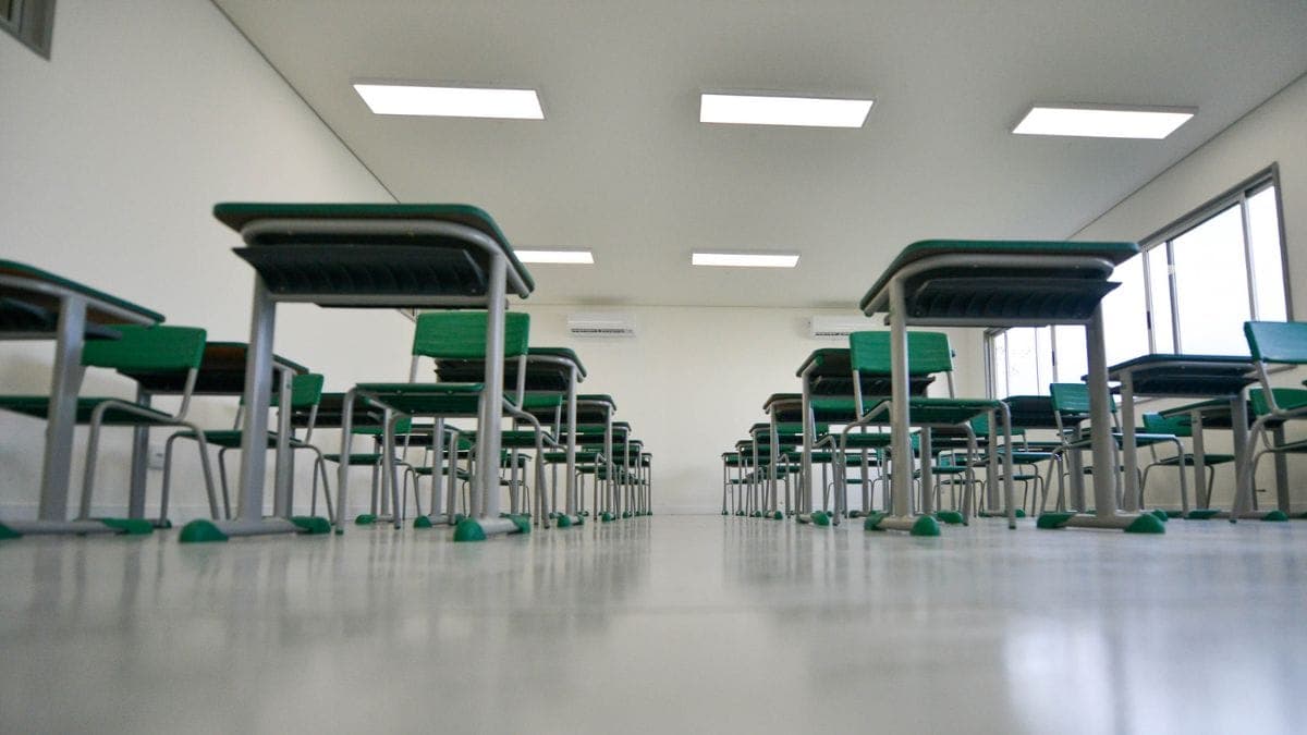 Superconcurso da educação em SC com 10 mil vagas está com inscrições abertas; veja detalhes