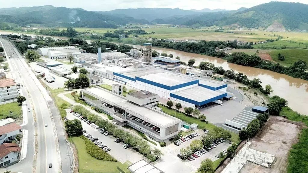 Lucro da maior empresa instalada em SC cresce 5 vezes em 2025