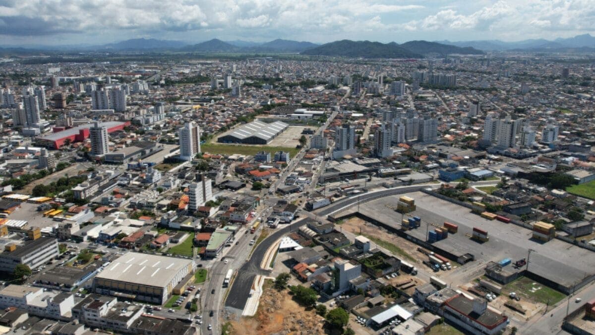 Cidade de SC quer viabilizar casa própria para moradores com parcelas de R$ 500; veja como deve funcionar