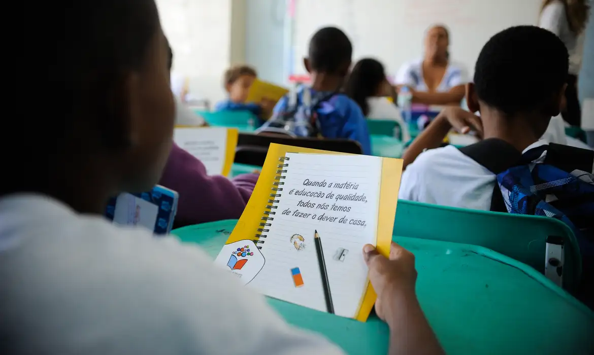 STF invalida leis do Amazonas e de Navegantes (SC) que proibiam uso de linguagem neutra nas escolas