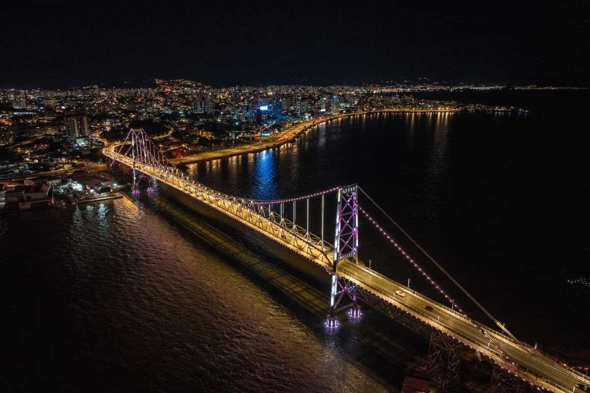Livro Revela a História Completa da Ponte Hercílio Luz e Sua Transformação em Santa Catarina