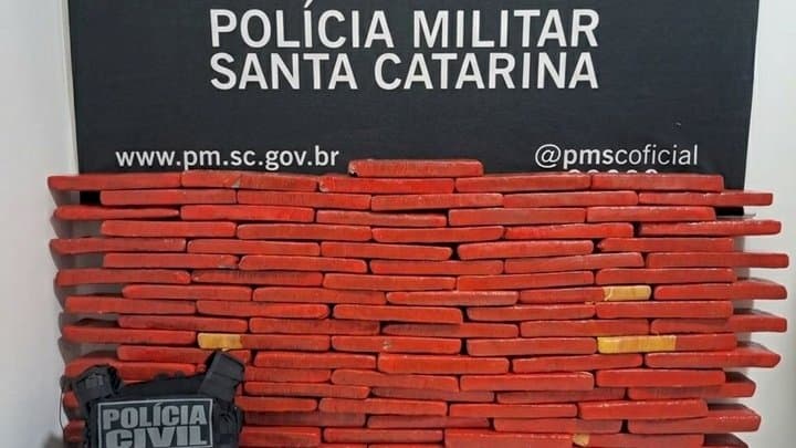 Polícias de SC e RS apreendem mais de 100 kg de maconha em operação interestadual