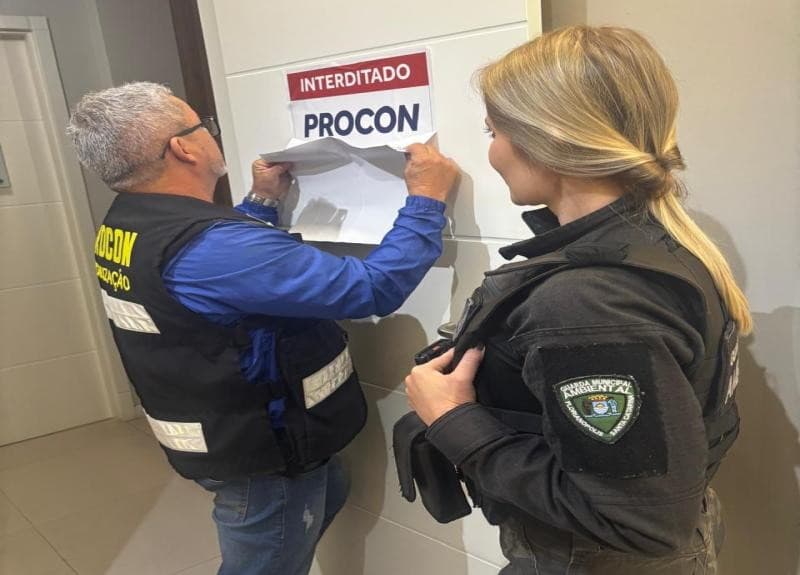 Procon de Florianópolis interdita clínica de estética após consumidora ter complicação