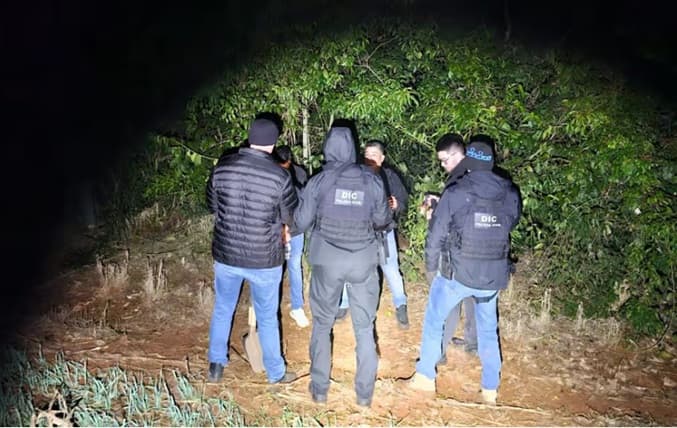 Adolescente de 17 anos é arrancada de casa e executada com tiros no rosto em SC