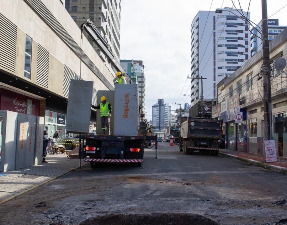 Macrodrenagem em Campinas avança com instalação de galerias de concreto; obras seguem cronograma