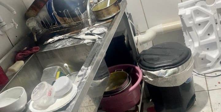 Operação em Itajaí apreende carnes, bebidas irregulares e contrabando em estabelecimentos