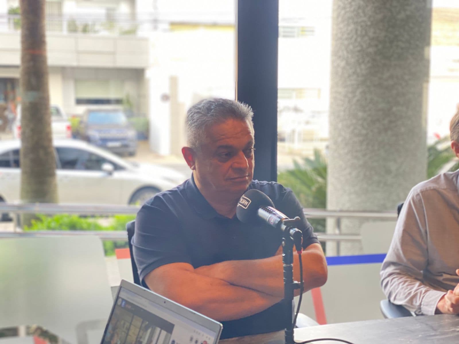 Em passagem por Araranguá, João Rodrigues, concede entrevista falando sobre sua pré-candidatura ao Governo de SC - Rádio Araranguá FM 95.5
