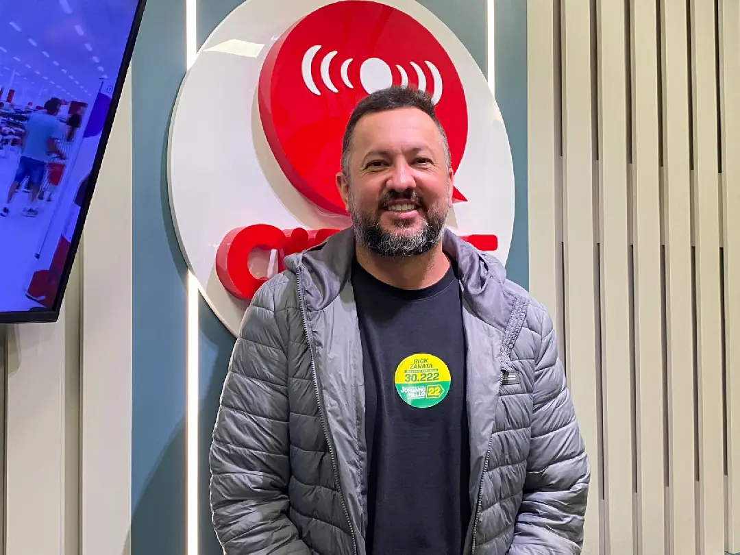 (VÍDEO) Candidato a deputado estadual, Rick Zanata destaca propostas para Brusque e região - Rádio Cidade