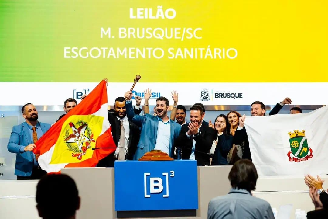 (VÍDEO) Brusque define na B3 empresa que assumirá esgotamento sanitário com investimento bilionário - Rádio Cidade