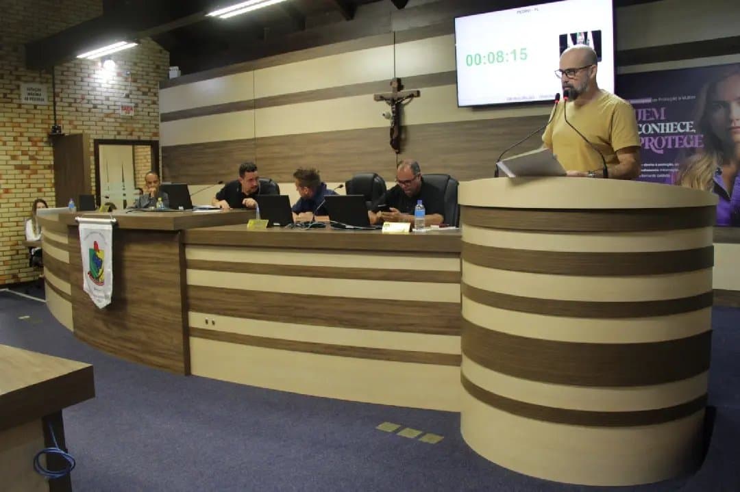 (VÍDEO) Brusque quer reter taxas da PM para reforçar segurança pública - Rádio Cidade