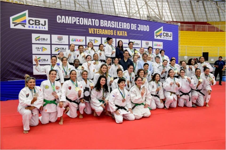Sete judocas de São José disputam Campeonato Brasileiro de Veteranos e Kata