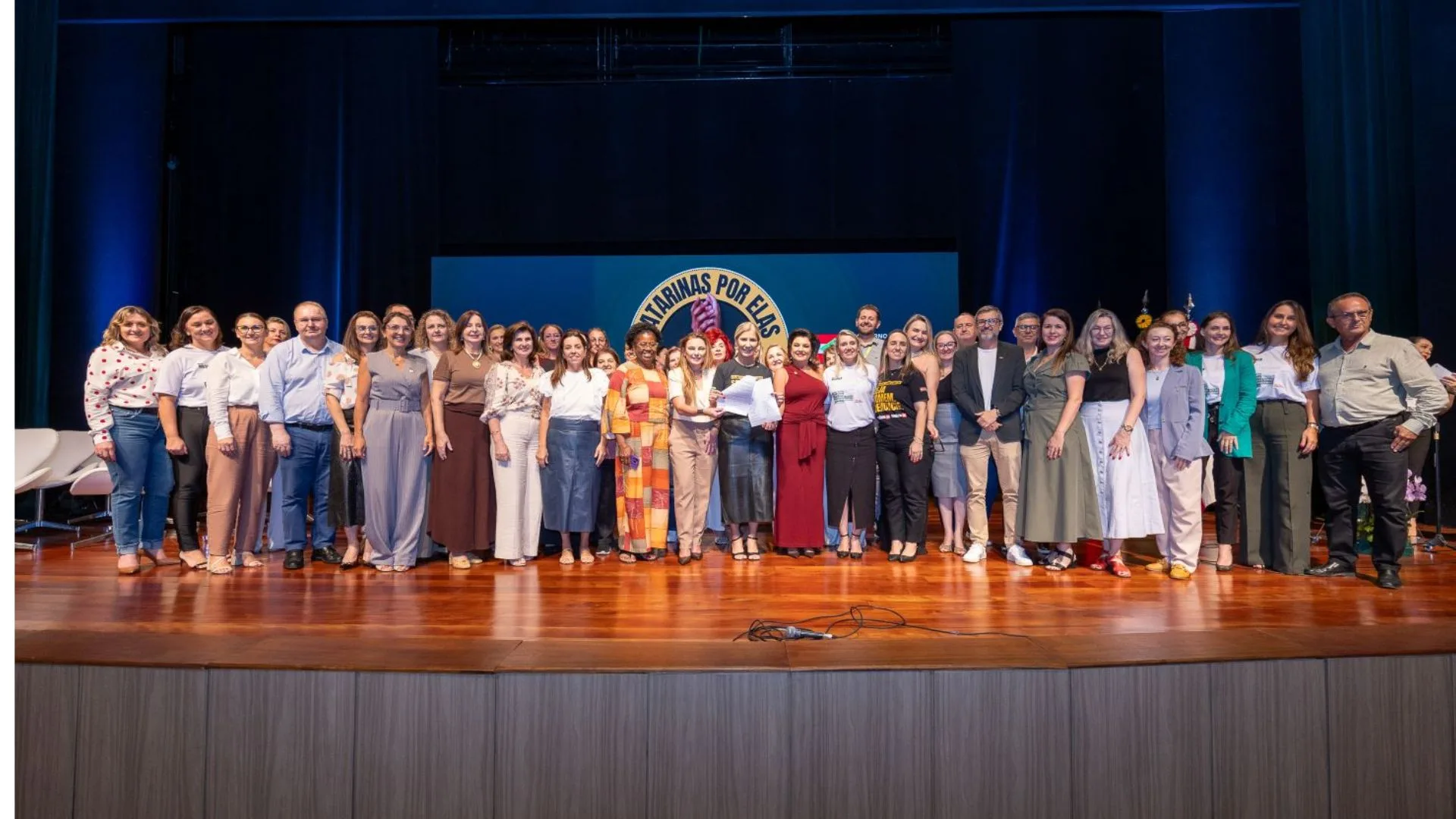 Catarinas por Elas chega às escolas de Santa Catarina