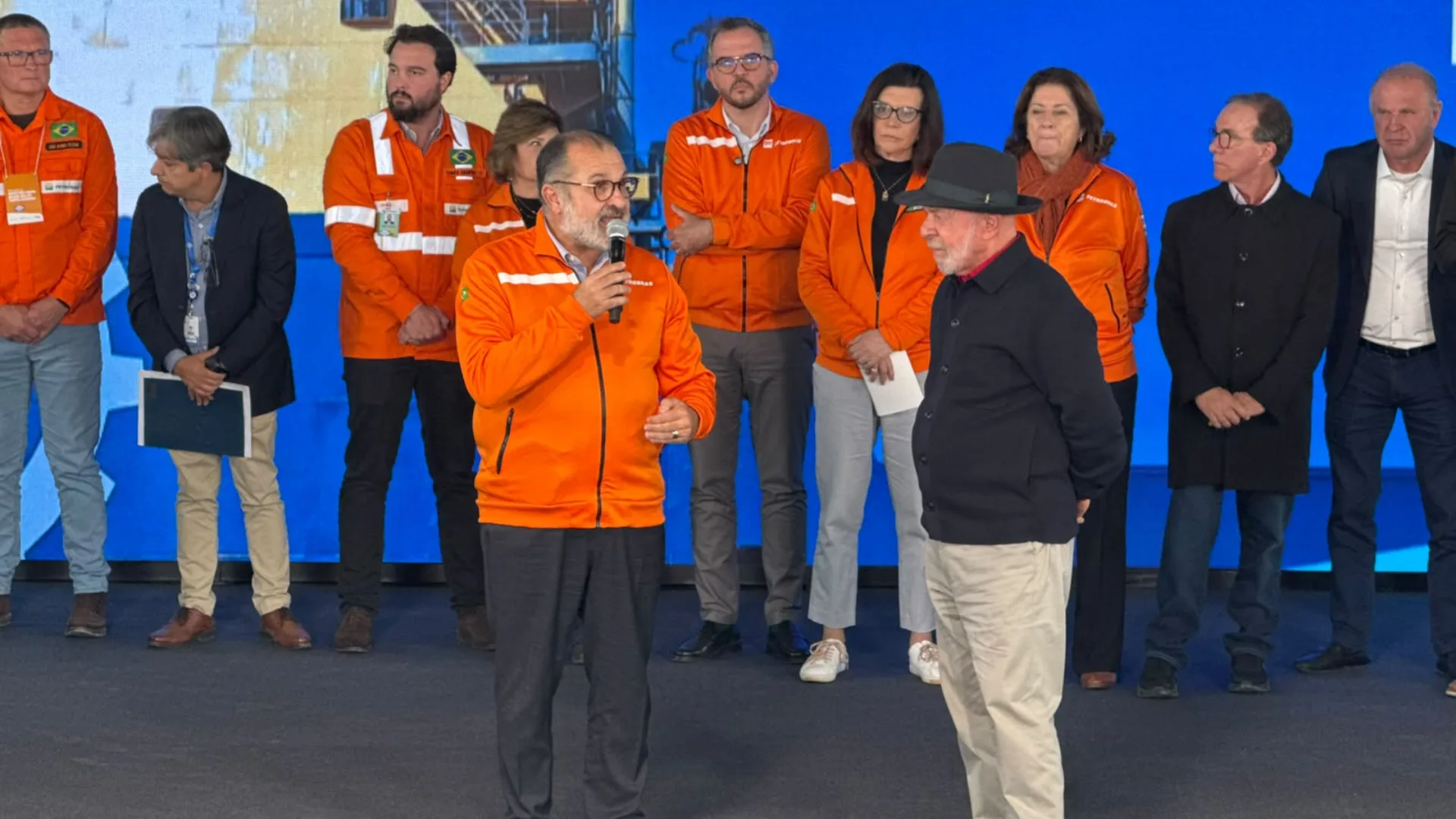 Lula participa do lançamento da Fragata Cunha Moreira em SC
