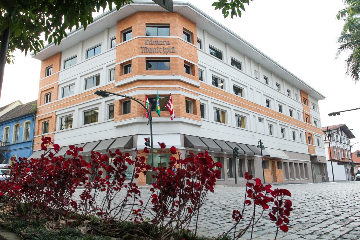 Suspenso processo de cassação na Câmara de Blumenau