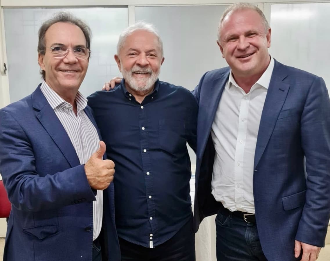 Centro-esquerda anunciará a futura chapa ao Estado; definições no PSD; criatura x criador em Florianópolis