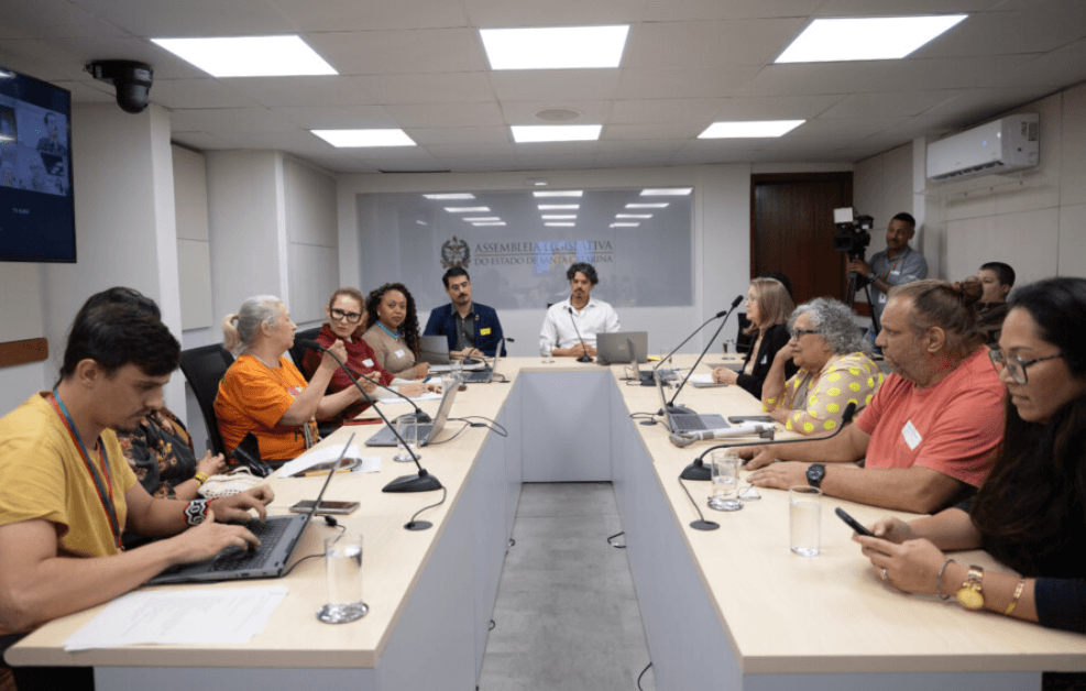 Fórum parlamentar discute medidas para ampliar distribuição de alimentos à população vulnerável em Florianópolis