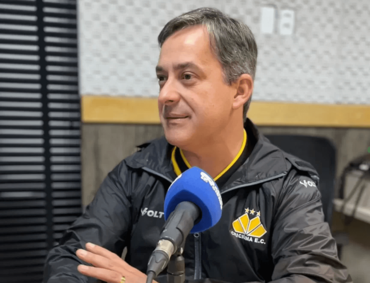 Prefeito cobra ação integrada contra furto de fios em Criciúma