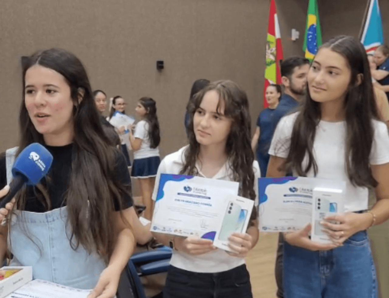 Educação em Primeiro Lugar premia alunos e amplia projeto de incentivo à educação