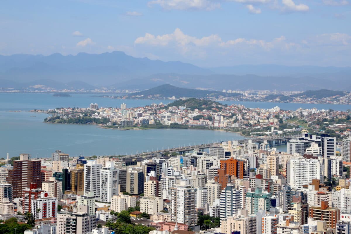 Florianópolis: Eleição do Conselho da Cidade, achado arqueológico e nova revista marcam semana