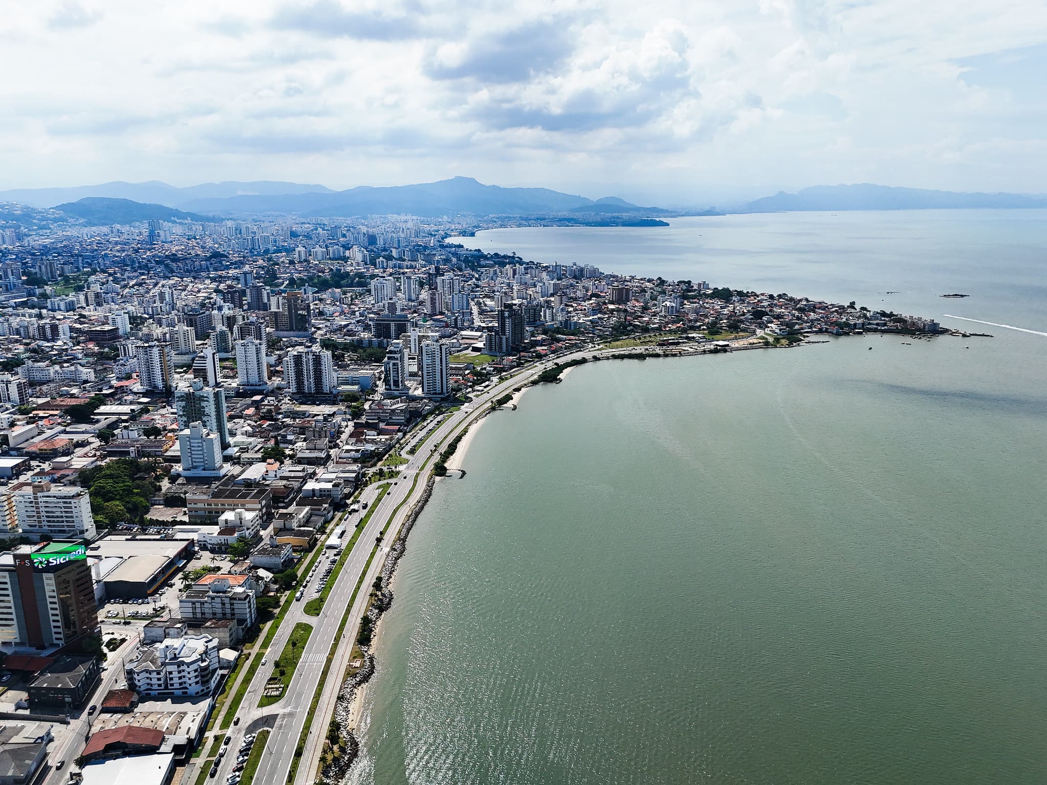 Coluna do Gadotti: audiência pública retoma discussão sobre terras de marinha em Florianópolis