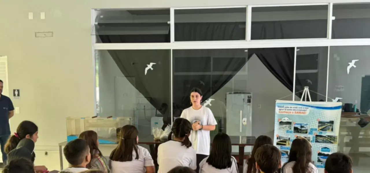 Samae demonstra tratamento da água para alunos em Brusque - Visor Notícias