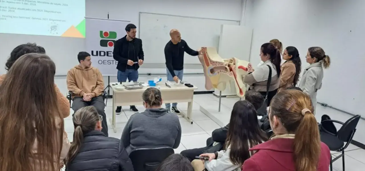 Curso em Chapecó capacita enfermeiros para lavagem de ouvido - Visor Notícias