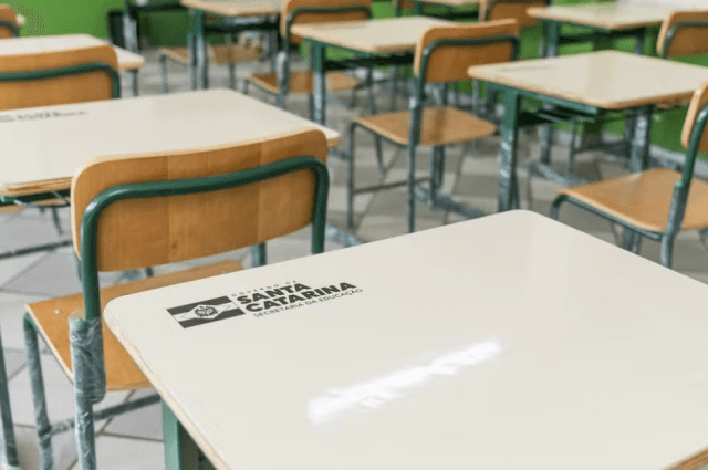 SC define novas regras para matrículas e transferências de alunos para 2027