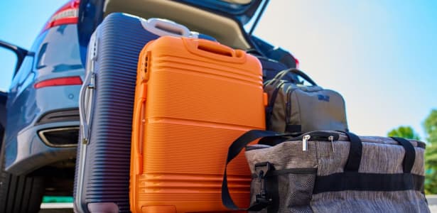 Turistas seguram gastos no verão e impactam comércio em SC - 4oito