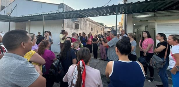 Funcionários do Hospital Santa Catarina decidem pela greve em Criciúma - 4oito