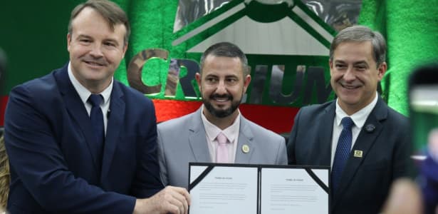 Neto Uggioni assume Prefeitura de Criciúma interinamente e promete ritmo acelerado de trabalho