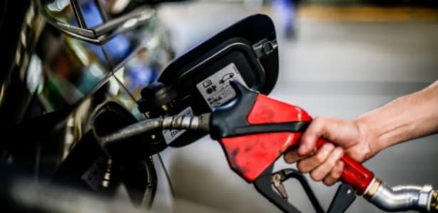 Gasolina terá 36% de desconto em ação de conscientização sobre impostos em Criciúma