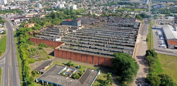 Cidade de SC prepara demolição de antiga fábrica de 60 mil m² para erguer parque de inovação - 4oito