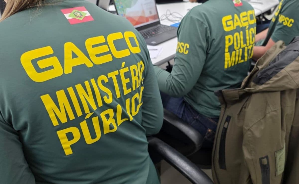 Prefeito de SC é afastado do cargo em operação contra cartel que atuava em shows públicos