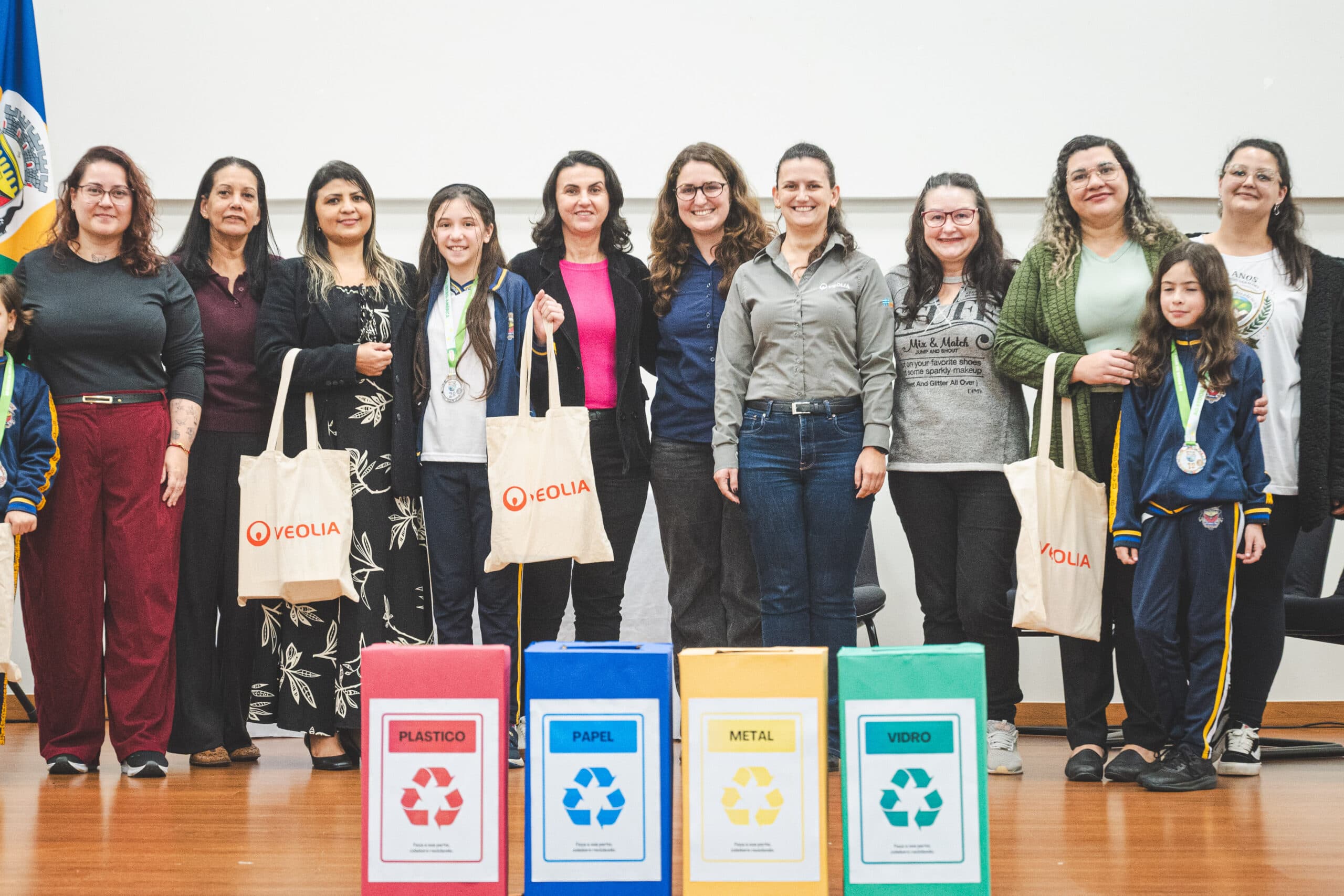 Ao Redor da Ibero-América: estudantes da Rede Municipal de Ensino de Biguaçu são premiados em programa internacional de educação ambiental