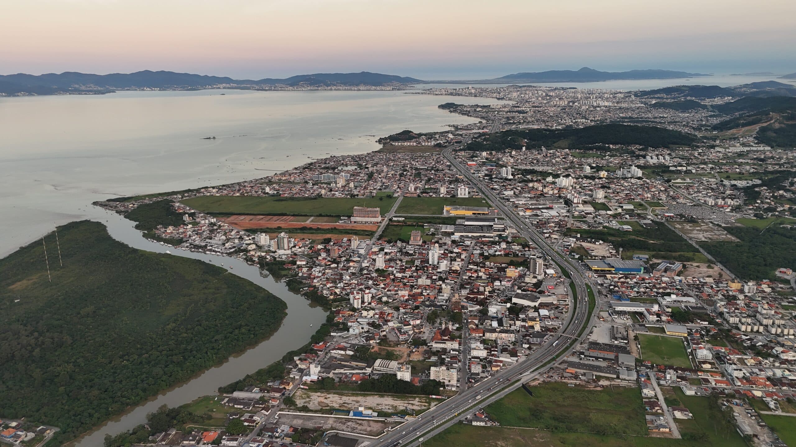 Biguaçu recebe 2.391 empresas no primeiro semestre de 2026, crescimento de 12,3%