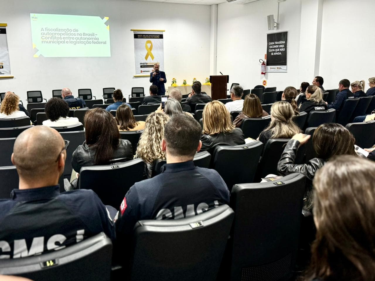 Balneário Camboriú Lidera Debate sobre Micromobilidade em Evento Estadual em Florianópolis