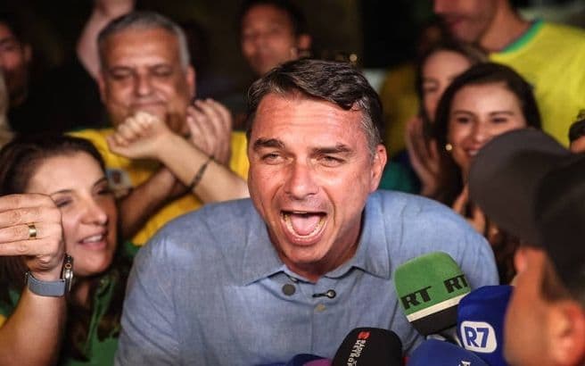Santa Catarina: Flávio Bolsonaro lidera em 290 cidades no 1º turno - Caçador Online