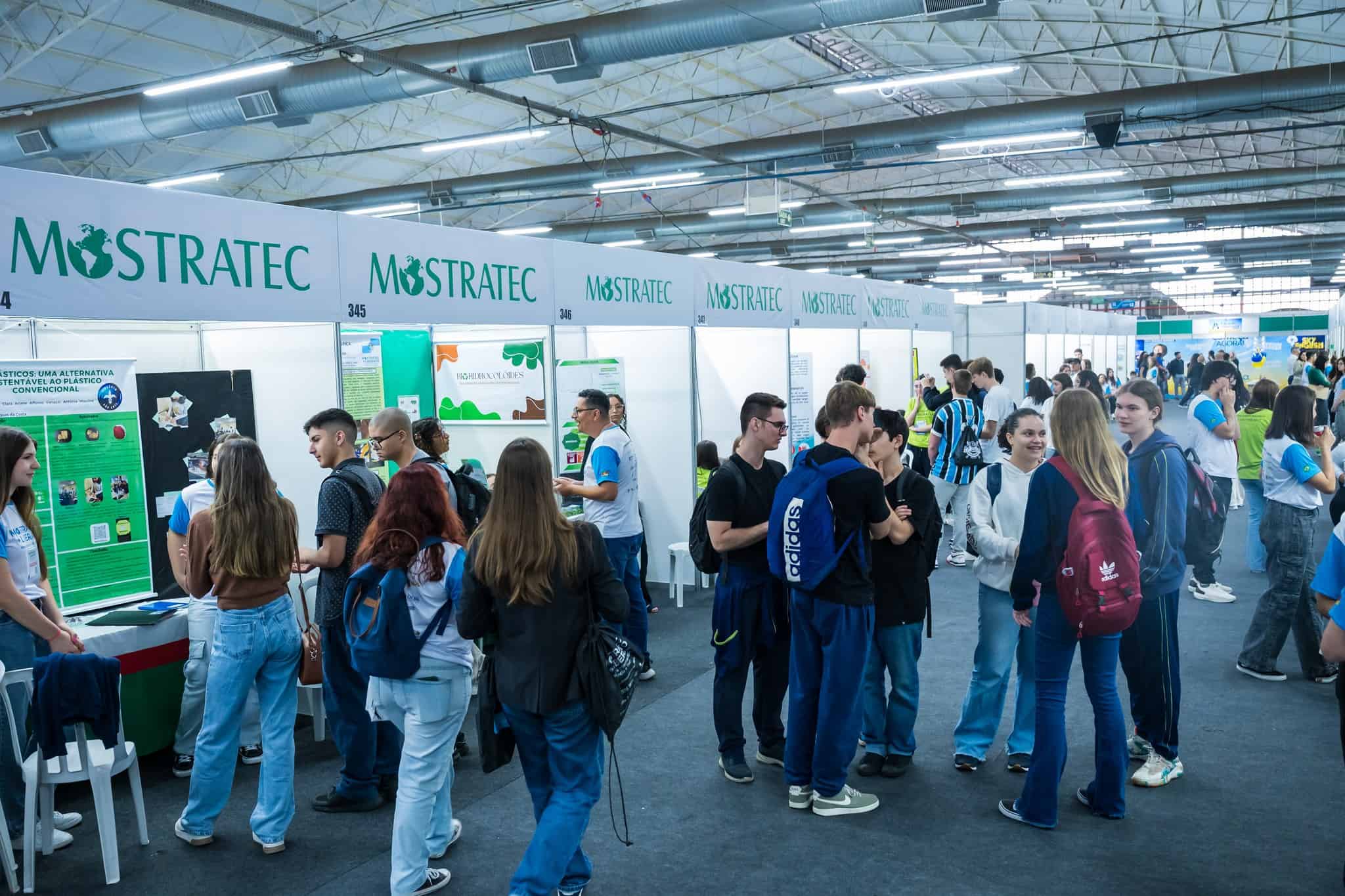 Estudantes de Florianópolis e mais oito cidades de SC levam projetos à Mostratec 2026