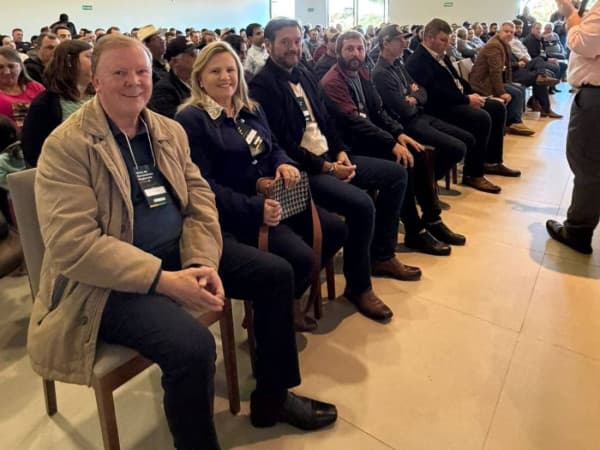 Vereadores de Canoinhas Debatem Defesa da Cadeia Produtiva do Tabaco em Seminário