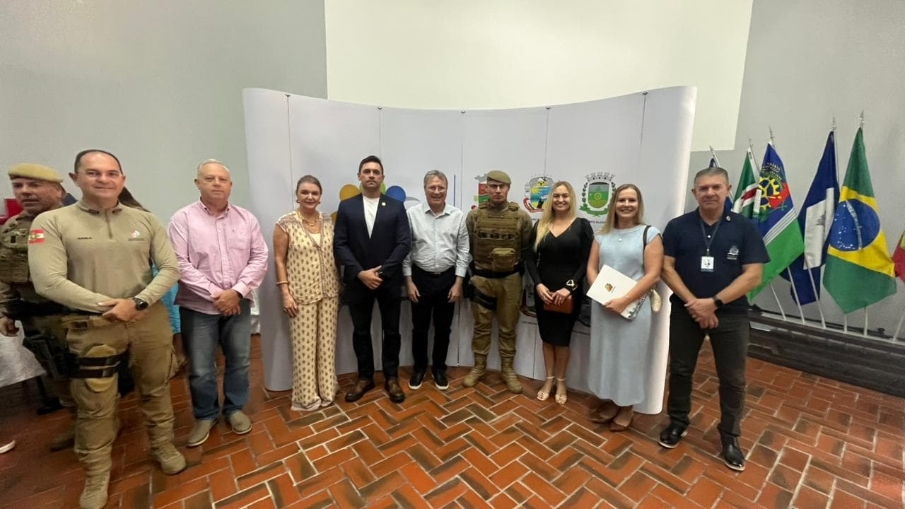São Bento do Sul busca modelo integrado de segurança e ordem pública em reunião da AMUNESC - primeira página sc
