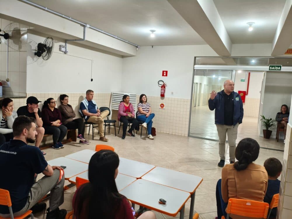 Pais acompanham obras da EBMI Alexandre Garcia e comemoram avanços na estrutura da escola em São Bento do Sul - primeira página sc