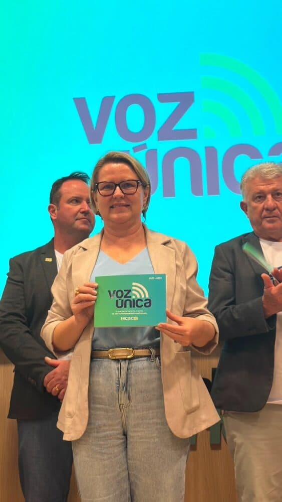 Terezinha Dybas cumpre roteiro em Canoinhas e Mafra - primeira página sc