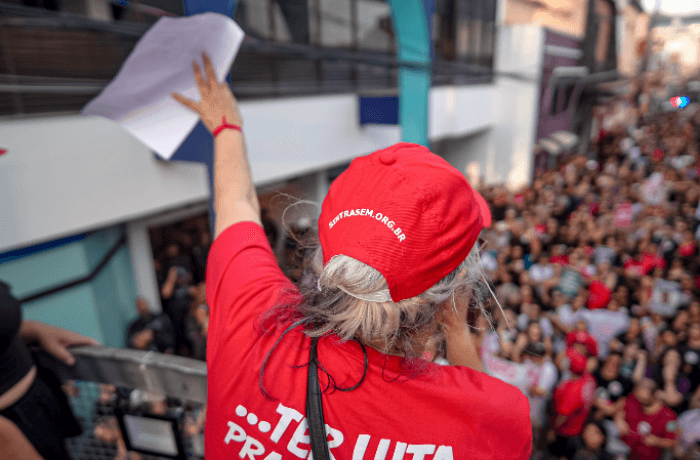 CNTE apoia greve e denuncia precarização na educação de Florianópolis - Sinpro-DF